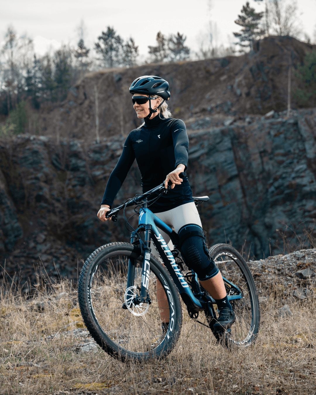 OPPO GENU S+ mit Julia auf dem Moutainbike